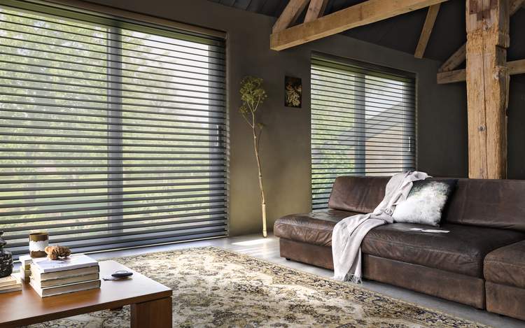 Silhouette® – eleganter Sonnenschutz für Wohnzimmer